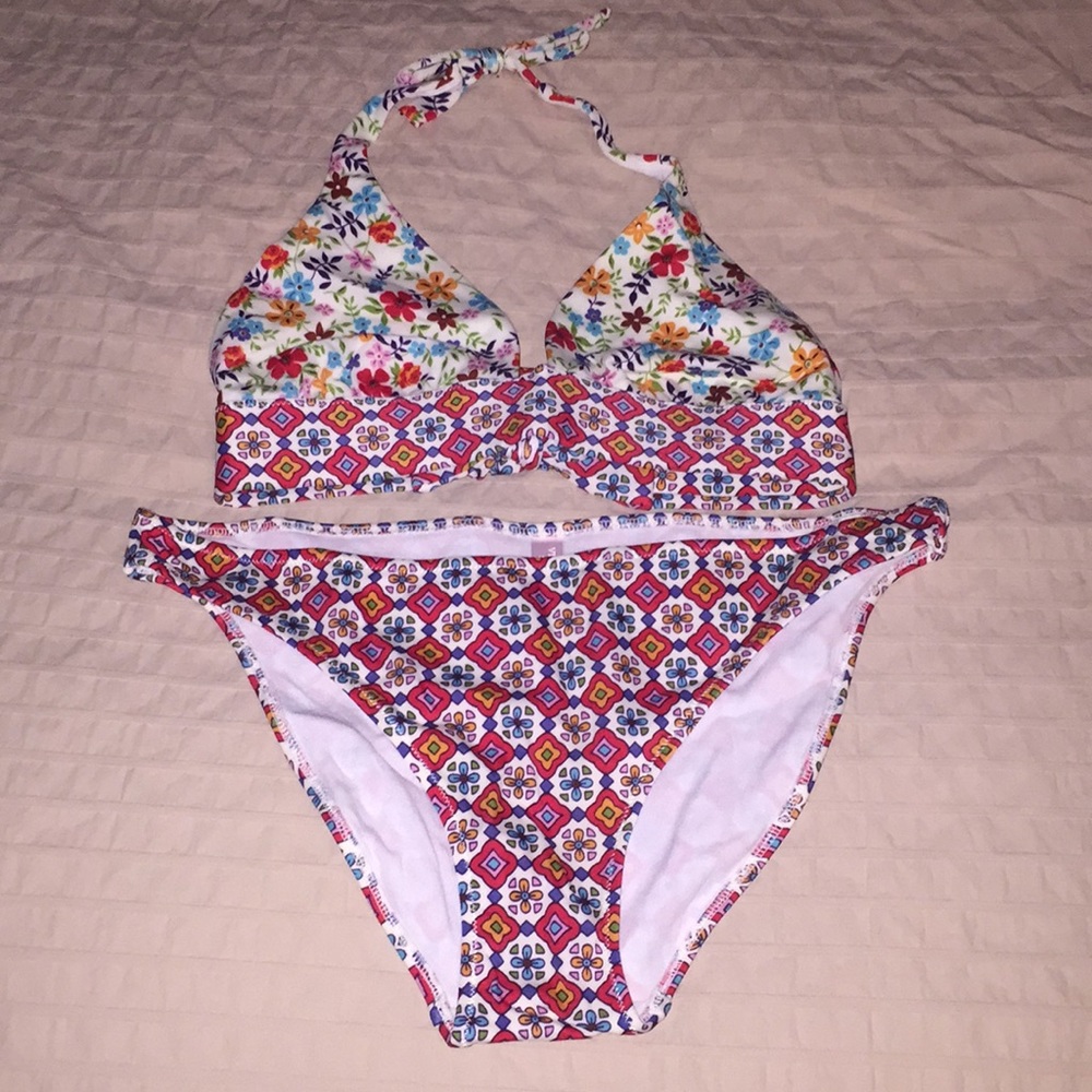 ✂️ PRICE CUT NWOT 2 piece bathing suit